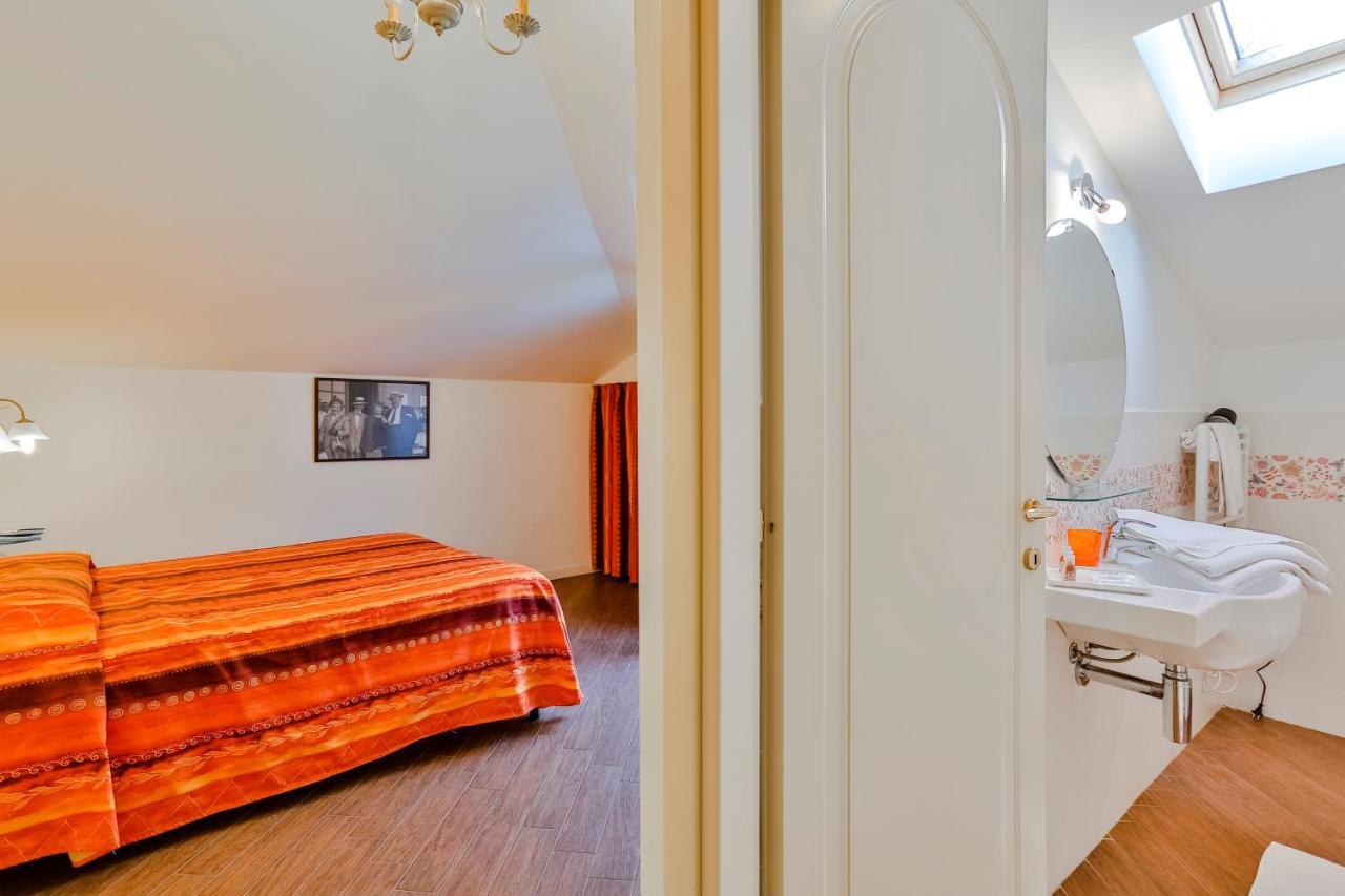 Casa Di Rossana Bed&Breakfast Sanremo Exteriör bild