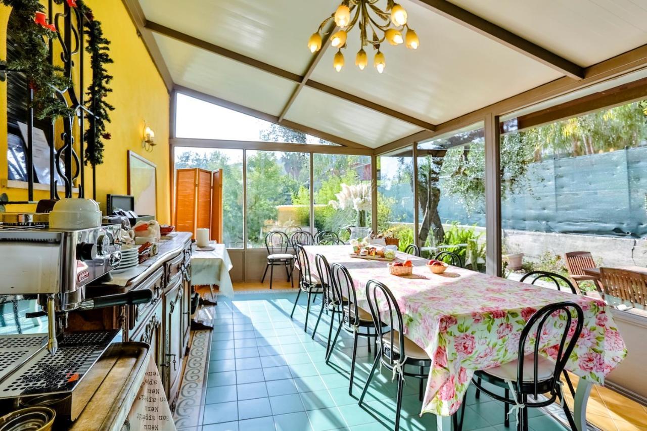 Casa Di Rossana Bed&Breakfast Sanremo Exteriör bild